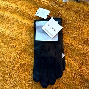 Coach leather gloves